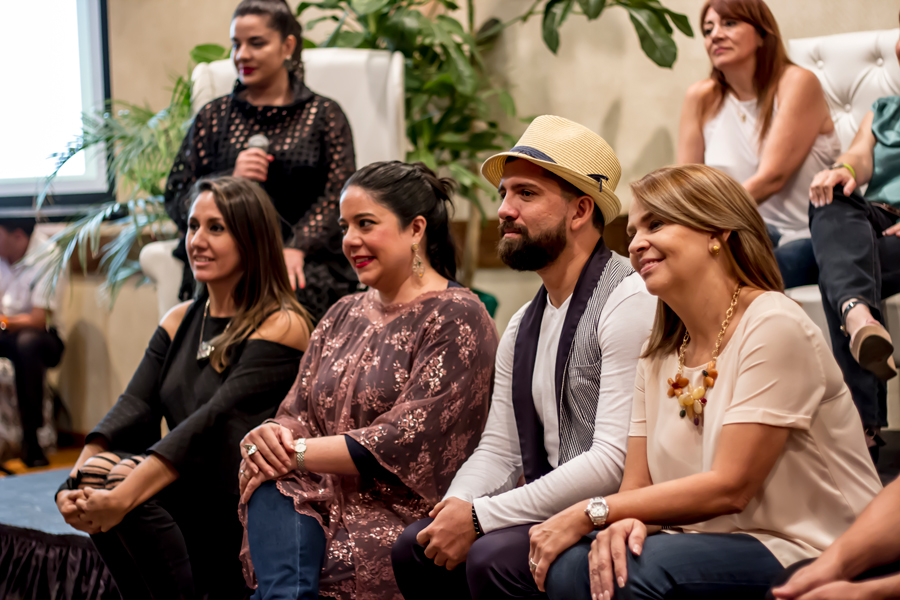 La Moda de Adentro Hacia Afuera