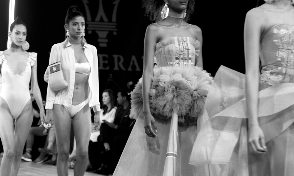 TONY VERGARA EN YOUNG FASHION DESIGNER SHOWCASE TOUR