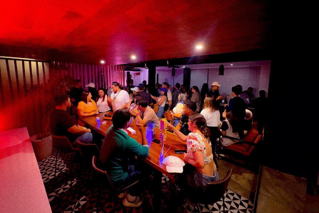 Del café a la cultura Dj: Cómo las coffee parties están cambiando la forma de socializar