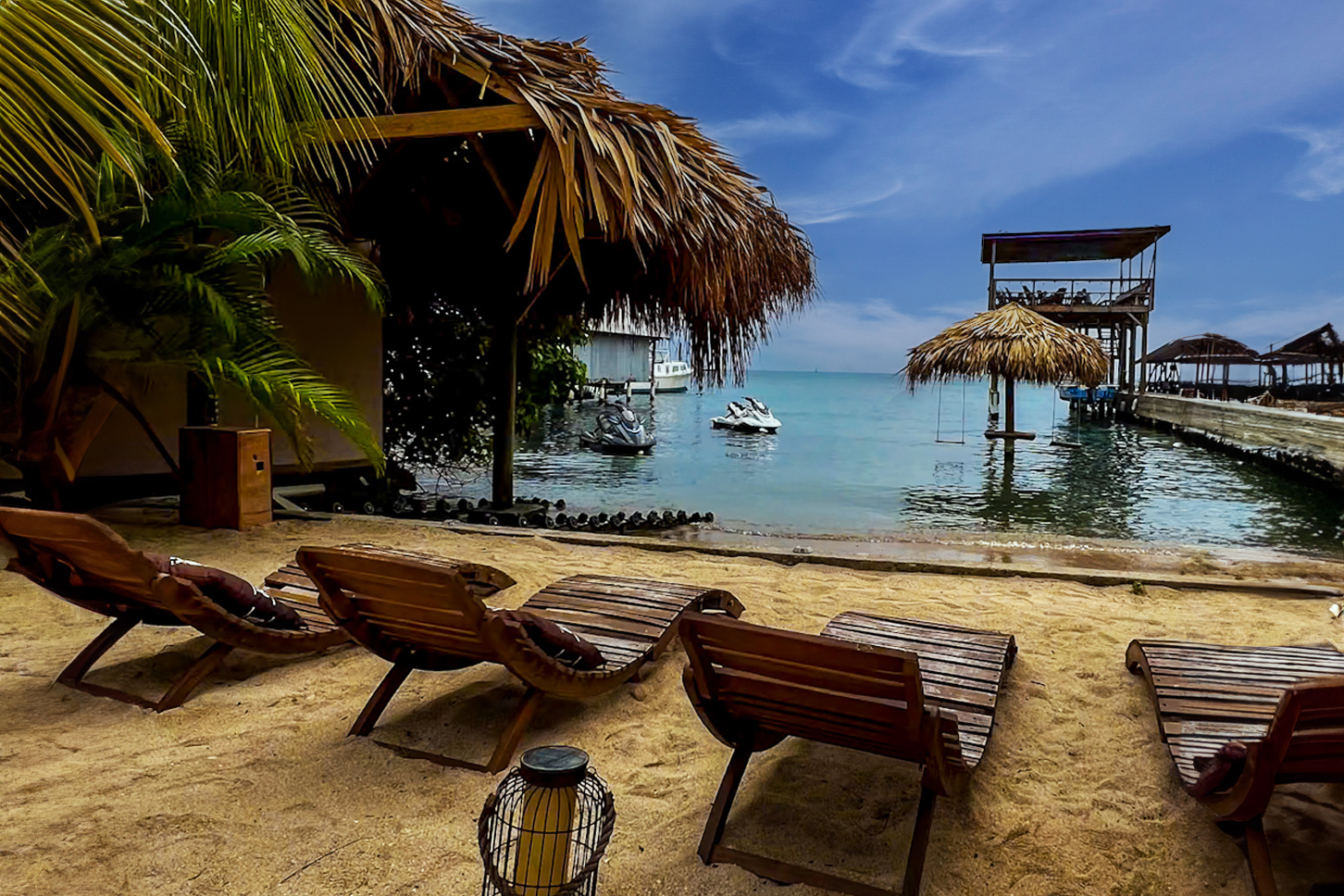 Tardear en Utila: música, tragos y buen ambiente