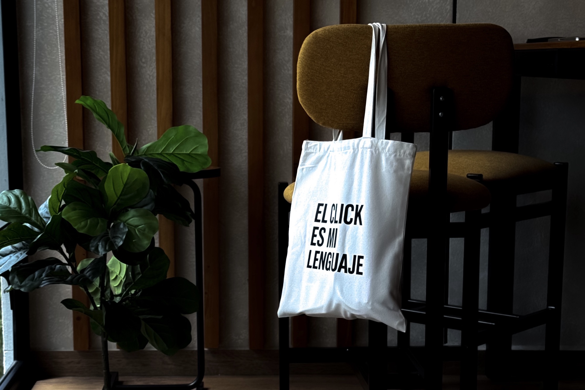 Sol y Aura: la marca hondureña que transforma el tote bag en un statement de estilo